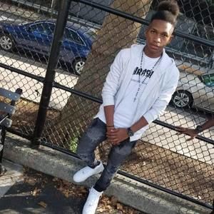 Meet your Posher, Justin